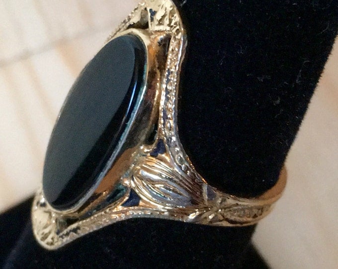 Storewide 25% Off SALE Vintage 14k EP Gold Polished Black Onyx Cabochon Ladies Designer Ring Featuring Elegant Filigree Design Accents