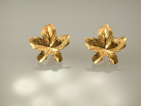 14K Yellow Gold Maple Leaf Earrings Gold Studs Maple Leaf