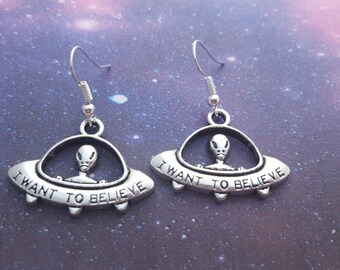 UFO Earrings, Alien Jewellery, Spaceship Earrings, Flying Saucer Jewellery, UFO Jewelry, Space Jewelry, Geeky Earrings, Alien Spaceship Gift