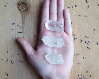 Raw Clear Quartz Points 3pc Rough Clear Quartz Points Altar Crystals Meditation Crystals Meditation Stones Healing Crystals Reiki Healing