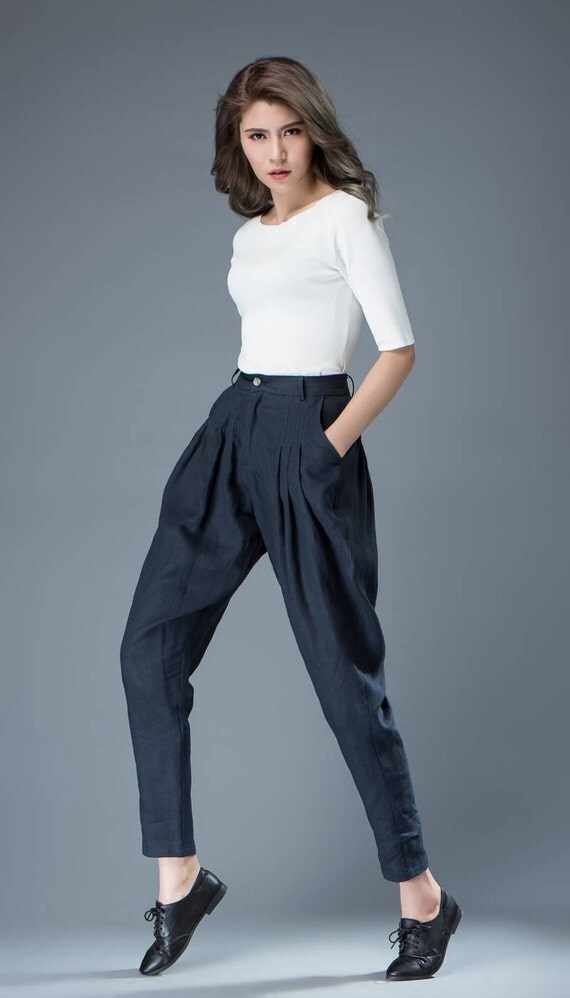 pleated pants women