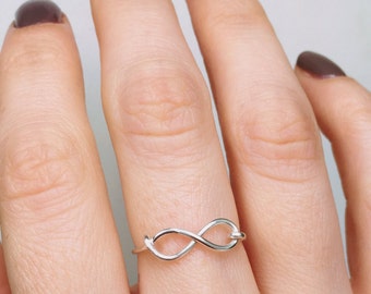 Silver Infinity Ring, Sterling silver ring, Infinity ring, Friendship ring, Bridesmaid ring, Silver ring, Wire ring, Gift, Ring