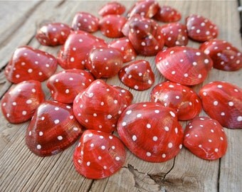 Red Shells Painted Painted sea shells | Etsy