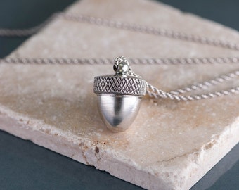 Long Silver Acorn Necklace, Locket for Ashes, Acorn Locket, Acorn Pendant Cremation Necklace, Ash Locket, Ashes Pendant Mourning