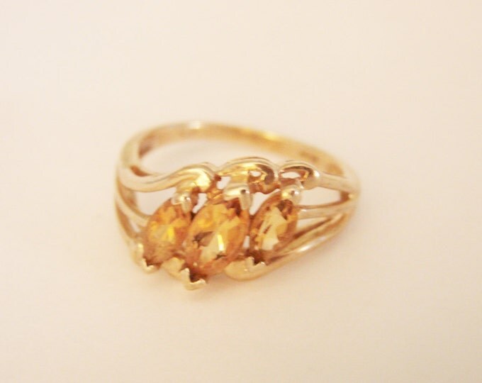 Vintage 10K Gold Marquise Citrine Ring / November Birthday / Size 6 / Jewelry / Jewellery