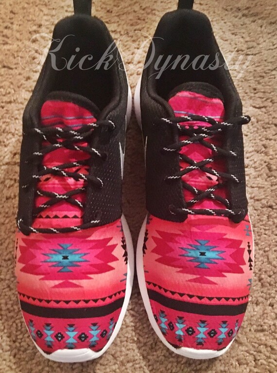 aztec nike roshe