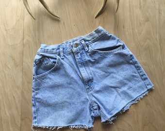 Vintage lee shorts, high waisted denim shorts, denim shorts, vintage shorts, high waisted, light wash, cutoffs, denim, size 7