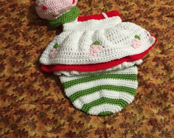 Crochet strawberry short cake outfit, classic characters, strawberry shortcake costume, baby shower gift