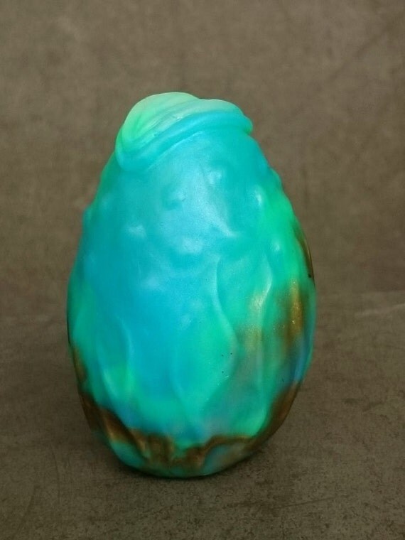 alien eggs toy