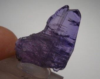 Raw TANZANITE Crystal (3.8 grams) tanzanite / tanzanite Crystal rough #3,8