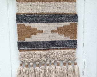 Neutral woven wall hanging/ tapestry / wall hanging / weaving / wall tassels