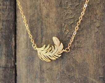 Feather Necklace, Gold Feather Necklace, Dainty Gold Necklace, Minimalist Necklace, Delicate Necklace.
