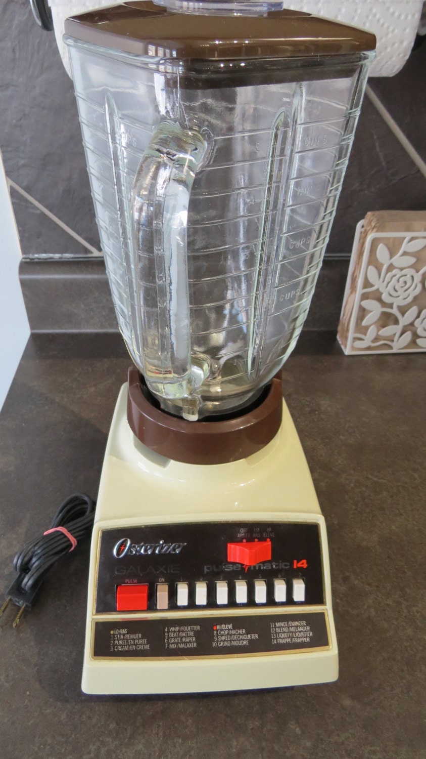 Vintage Osterizer Pulsematic 14 Blender 1970's Era Cream