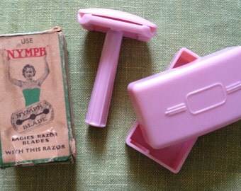 Vintage 1930s razor boxed Souplex Nymph ladies safety razor, pink