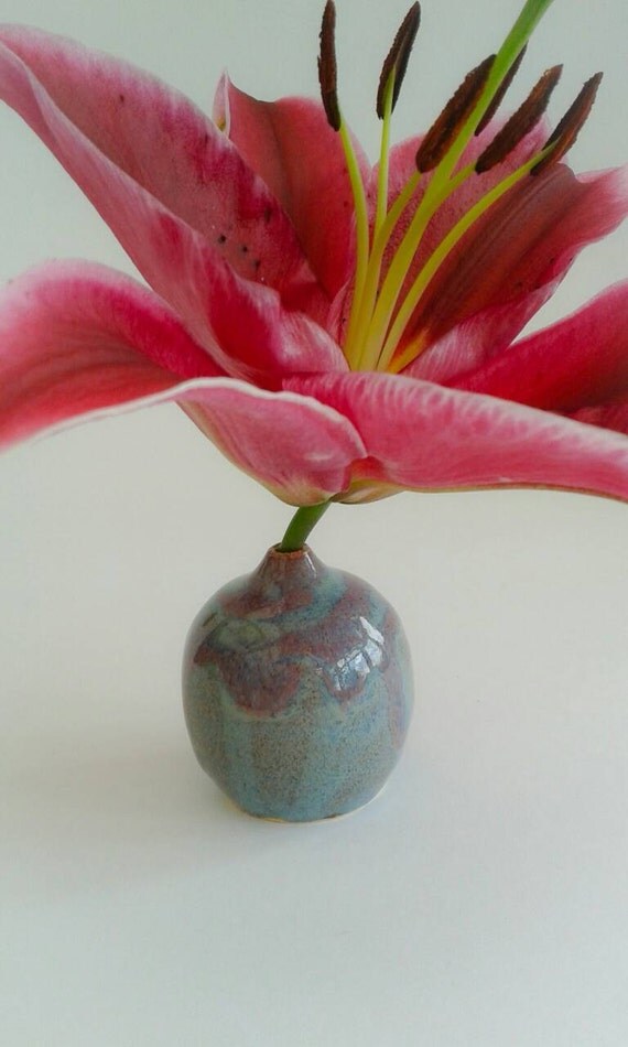 Ceramic Bud Vase Single Stem Flower Vase by PotsAboutPottery