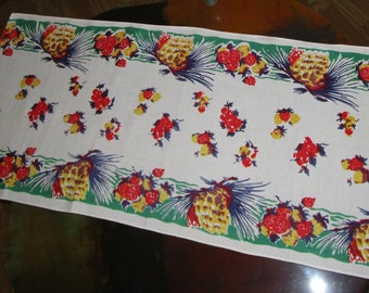 Vintage Retro Table Runner, Colorful Table Runner, Vintage Linens, Retro Linens, Retro Kitchen and Dining Linens, Table Linens