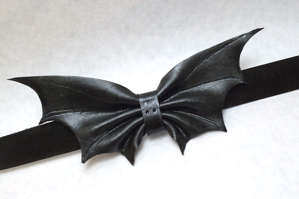 Bat bow tie Groomsmen gift Mens bow tie Handmade bow tie
