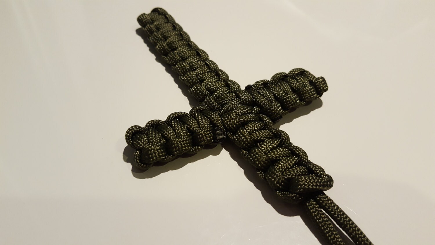 Paracord Cross/Crucifix Necklace from ParacordAUS EDC