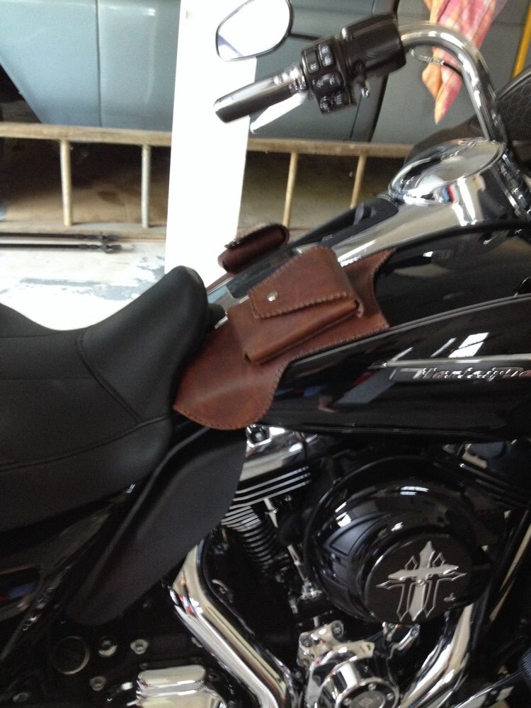 Tank bra to fit Harley Davidson touring by Rensgadeleatherworks