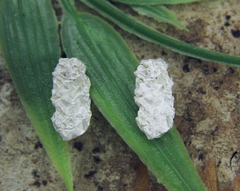 Earrings silver, crumpled, 12 x 5.5 mm