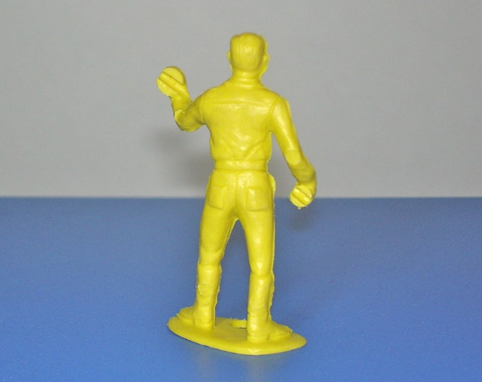 Vintage Plastic Yellow Army Man MPC Groove Hands
