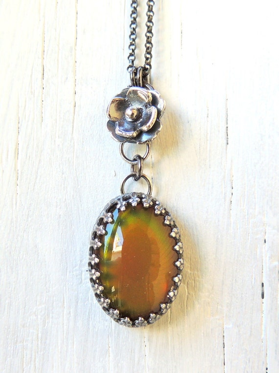 Mood stone necklace Outlet