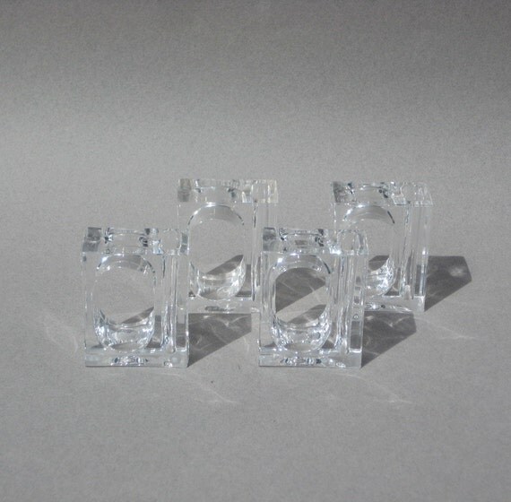 4 Lucite Bud Vase Napkin Rings 1990s Vintage Clear Acrylic