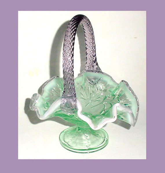 Fenton Fenton Glass Basket Lavender Handle w/