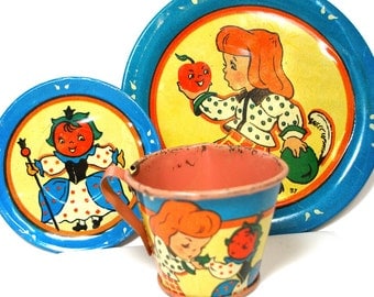 SCARCE 1940's tin toy tea set with Apple Queen litho by Ohio Art Co.