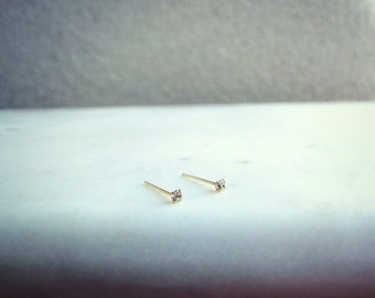 Delicate Gold filled and Crystal nose stud, sterling silver body jewelry, nose stud, 925 Silver studs, simple silver stud