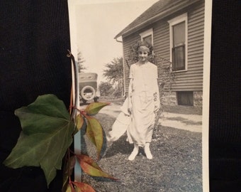 Antique Photo of Flapper 1920's Girl - Gatsby era - Vernacular Photo - Vintage Photo