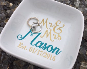 Custom Ring dish, personalized jewelry holder, personalized ring dish, newlyweds gift, bride to be gift