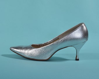 Vintage 1960s Silver Shoes - High Heel Stiletto - Bridal Fashions Size 7