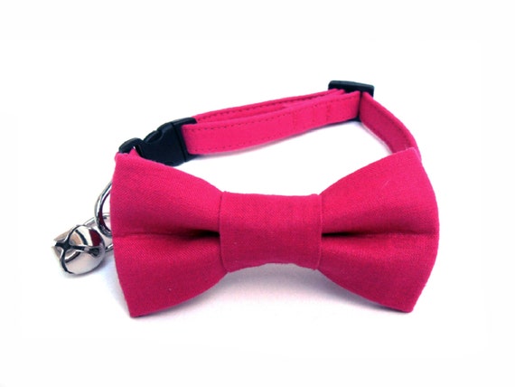 Items similar to Cat / Small Dog Bow Tie Collar, Fuschia ...