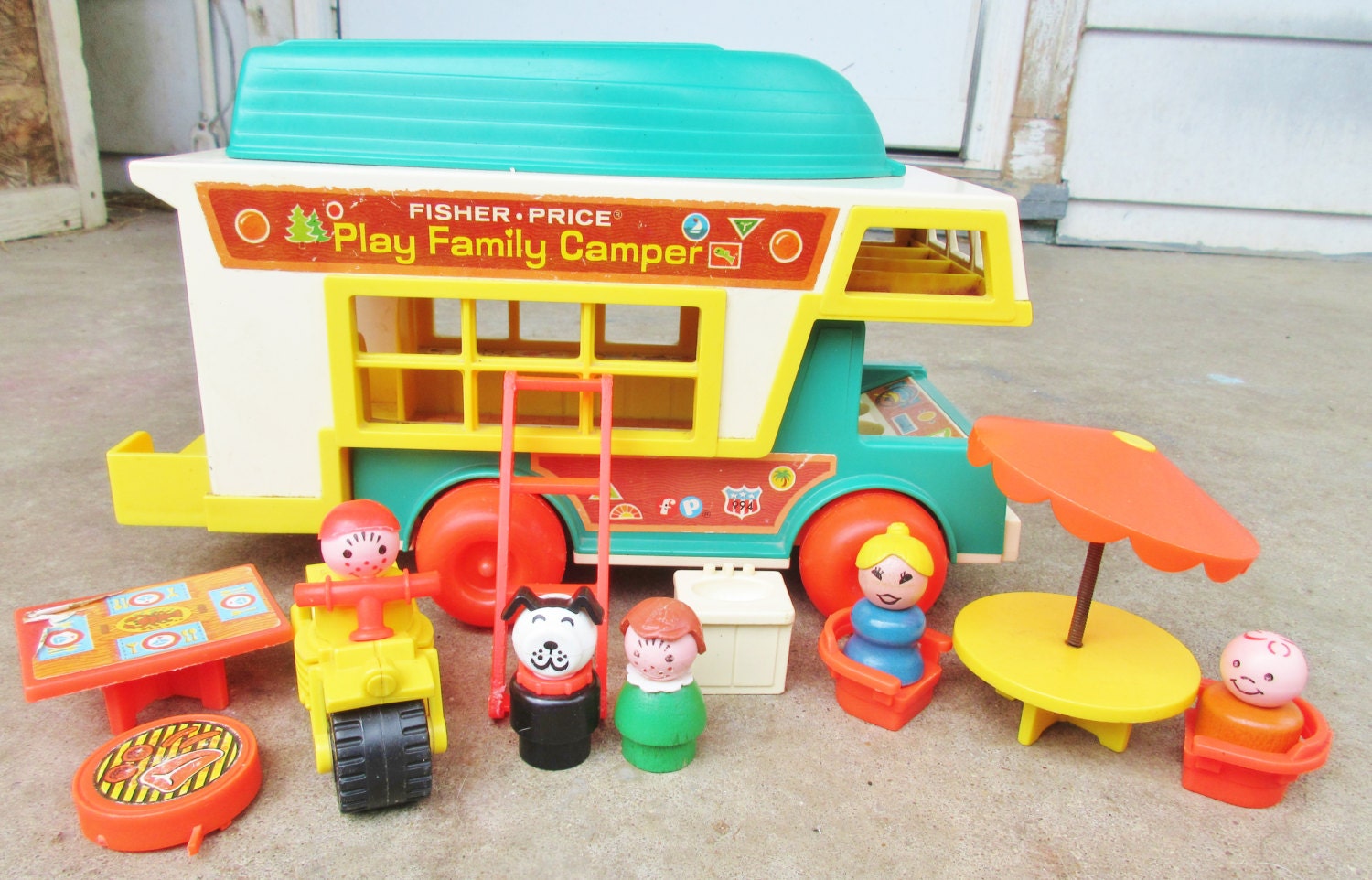 Fisher Price Little People Camper 1972 Vintage 994 by