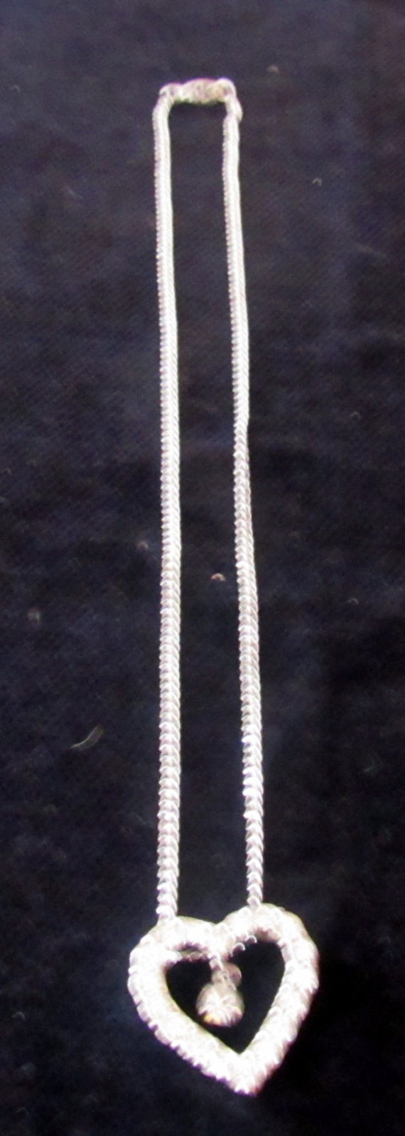 Rhinestone heart necklace