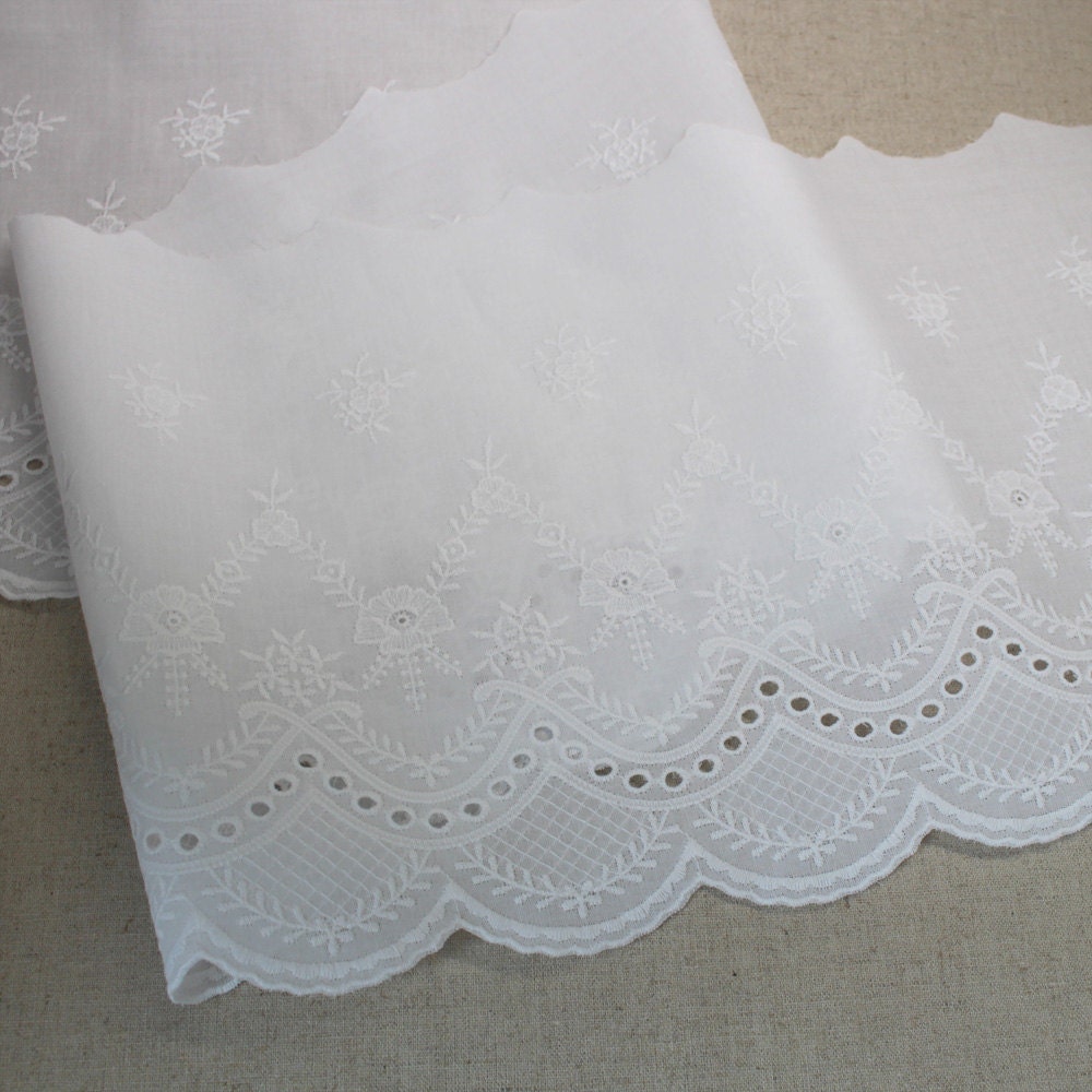 1yard Broderie Anglaise Cotton Eyelet lace trim