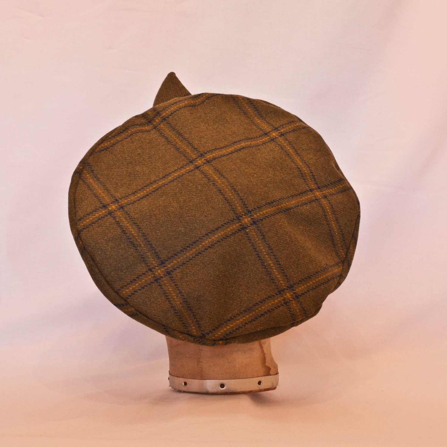 Handmade British green tweed vintage (1940's) style oversized beret ...