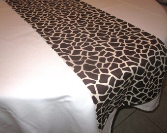 Giraffe Print Table Runner, Safari Party Decorations, Baby Shower, Birthday Party, Wedding, Graduation, Zoo, Jungle