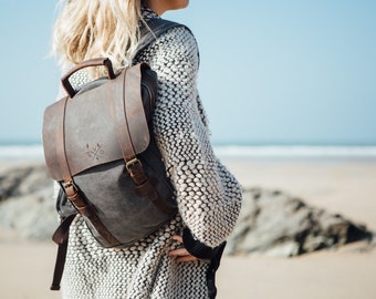 Waxed Canvas Backpack / Canvas with Brown Leather / Waxed Canvas Rucksack / Laptop Bag / Vintage Backpack / Gift Idea / Gift