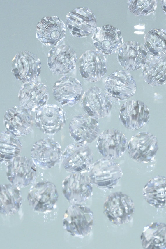 Bulk Faceted 8mm Plastic Beads. Clear 8mm Bulk Beads. Bulk 8mm