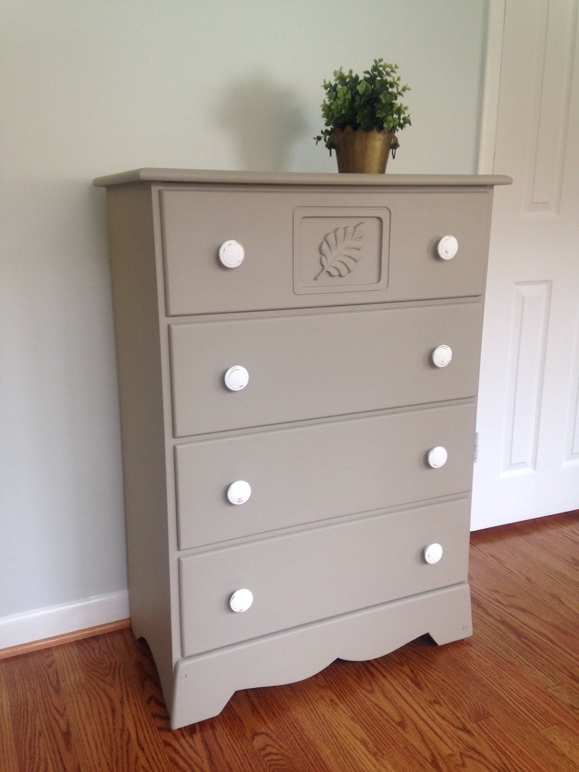 Tan Dresser with Distressed Knobs, Four Drawer Dresser, Bureau Haute