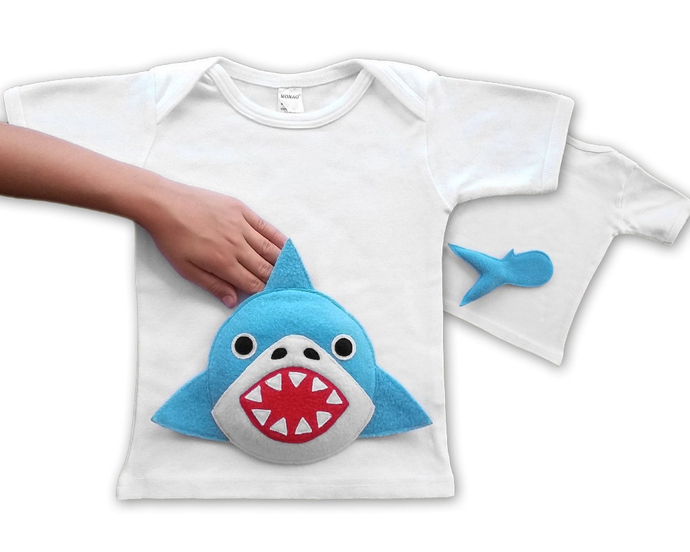 Акулы мерч. Baby Shark одежда. Baby Shark t Shirt.