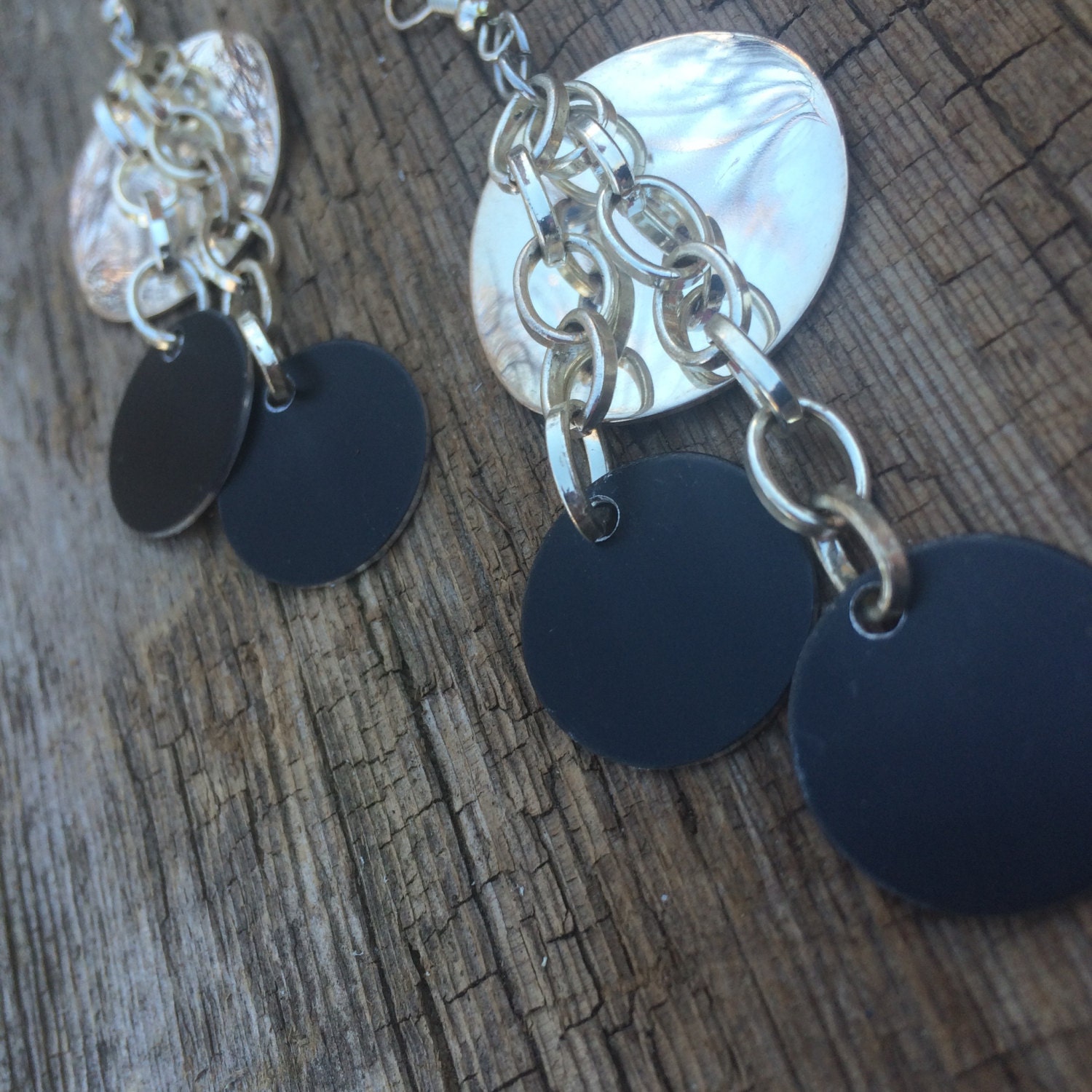 sale-clearance-black-silver-metal-disc-earrings-black-metal