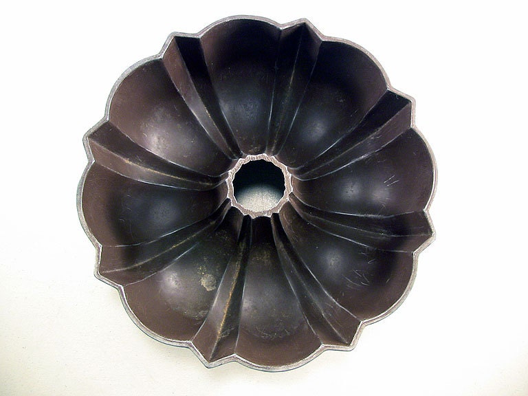 Vintage Cake Pan Vintage Bundt Pan Vintage Bakeware Nordic Bundt Pan 12