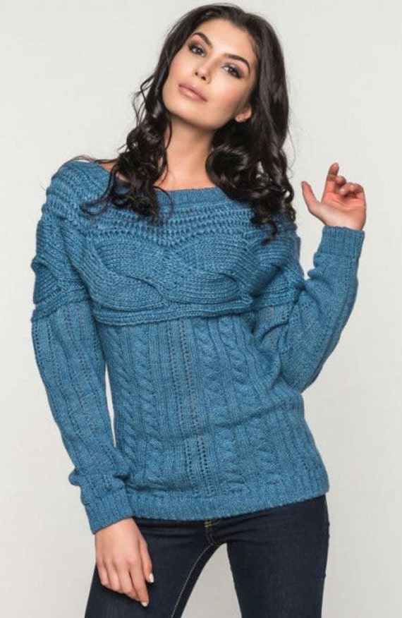 Knitted sweater for stylish women Warm sweater long sleeves
