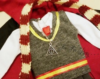 Deathly Hallows Necklace for doll, Miniature Deathly Hallows Necklace, Blythe Harry Potter Costume, Blythe Necklace, Blythe Accessory