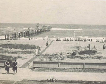 vintage photo 1910 The Pier Bathing Beauties Waves Miami Florida