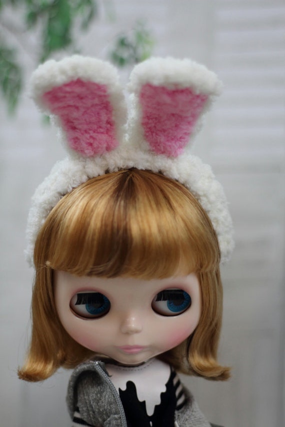 lol doll with bunny ears