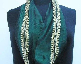 Emerald green Infinity scarf, sari scarf, upcycled scarf, green cowl, emerald cowl, boho scarf, green scarf, summer scarf, emerald scarf
